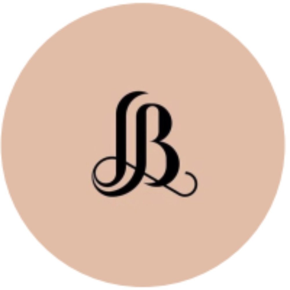 Meet your Posher, Leanne